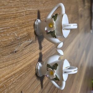 Floral White and Gold Ceramic Wall Decor